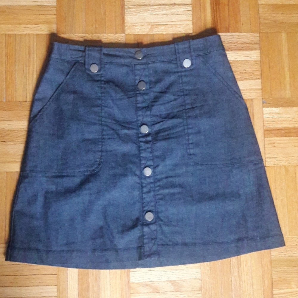 Dark denim skirt